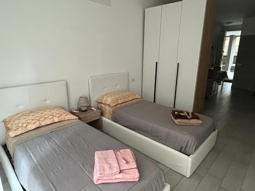 Einaudi Apartment Cologno Monzese Exterior foto